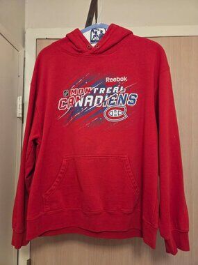 GENTLY USED, VINTAGE REEBOK, MONTREAL CANADIENS HOODIE, LARGE!!!